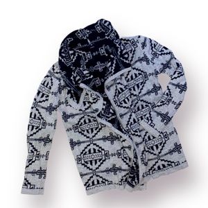 ✨4 for $25✨ Windsor Cardigan